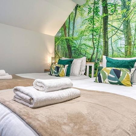 Delightful Two-Bedroom Cottage In The Heart Of Bakewell Bagian luar foto