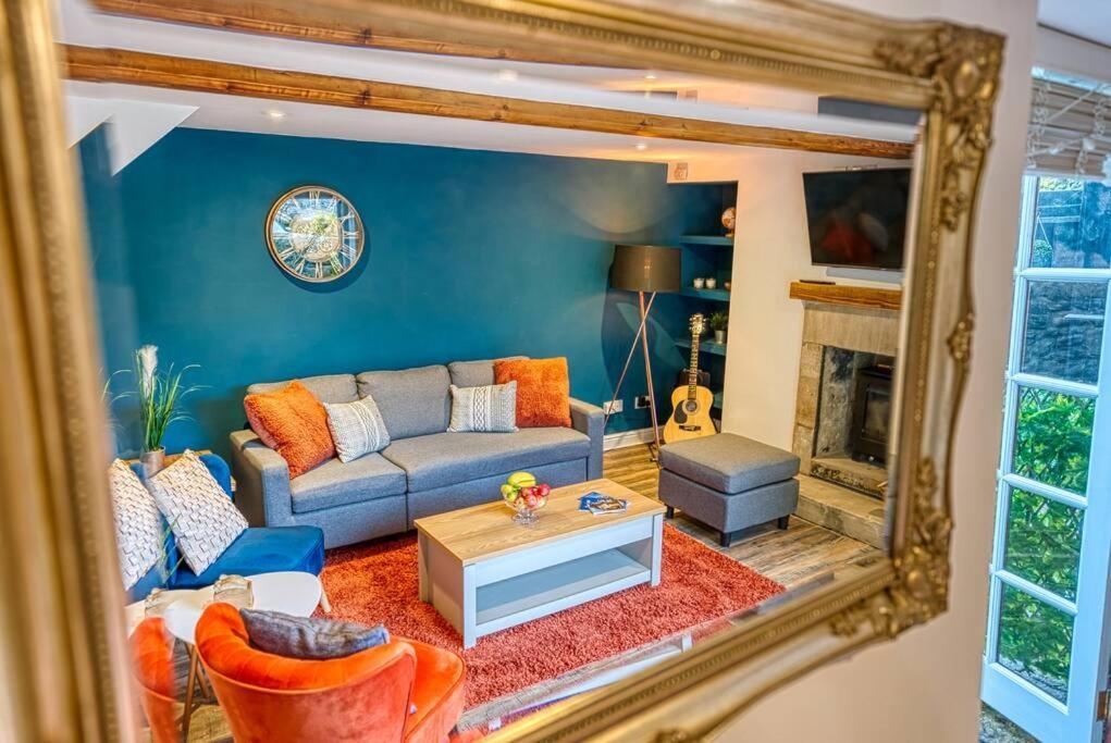 Delightful Two-Bedroom Cottage In The Heart Of Bakewell Bagian luar foto