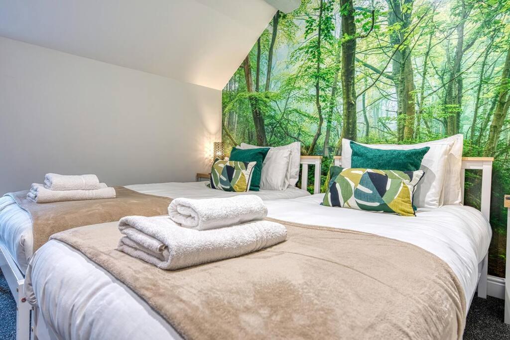 Delightful Two-Bedroom Cottage In The Heart Of Bakewell Bagian luar foto